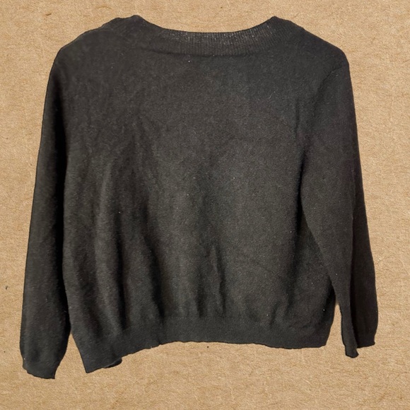 Halogen 100% Cashmere med black crop sweater, open front. 3/4 sleeves. Like new. - Picture 2 of 3
